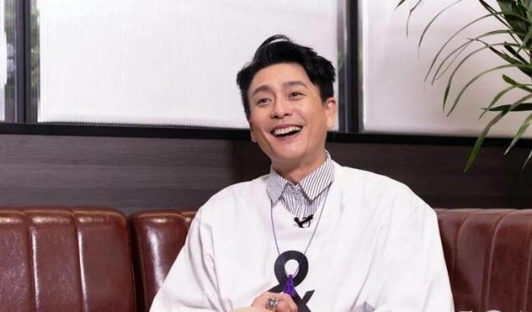 牛领策略 45岁黄宗泽自曝不结婚是为了气妈妈